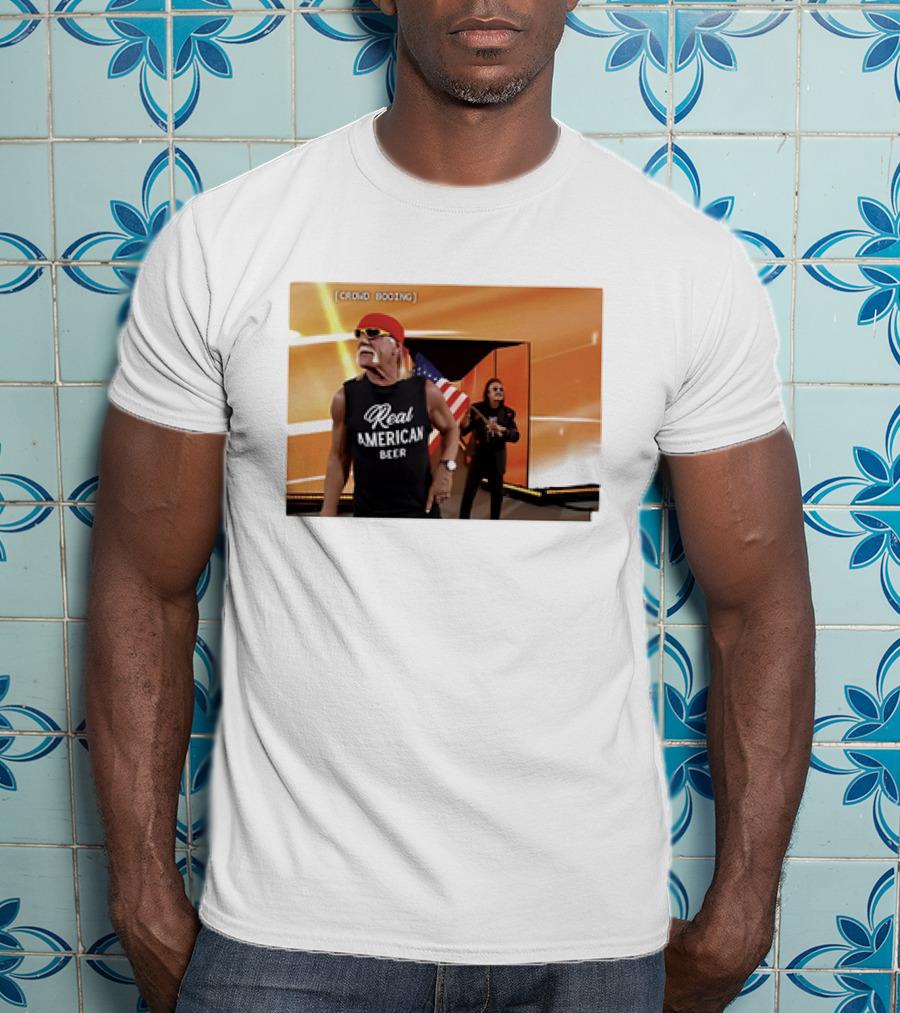 Crowd Booing Real American Beer Wwe Hulk Hogan T-Shirt
