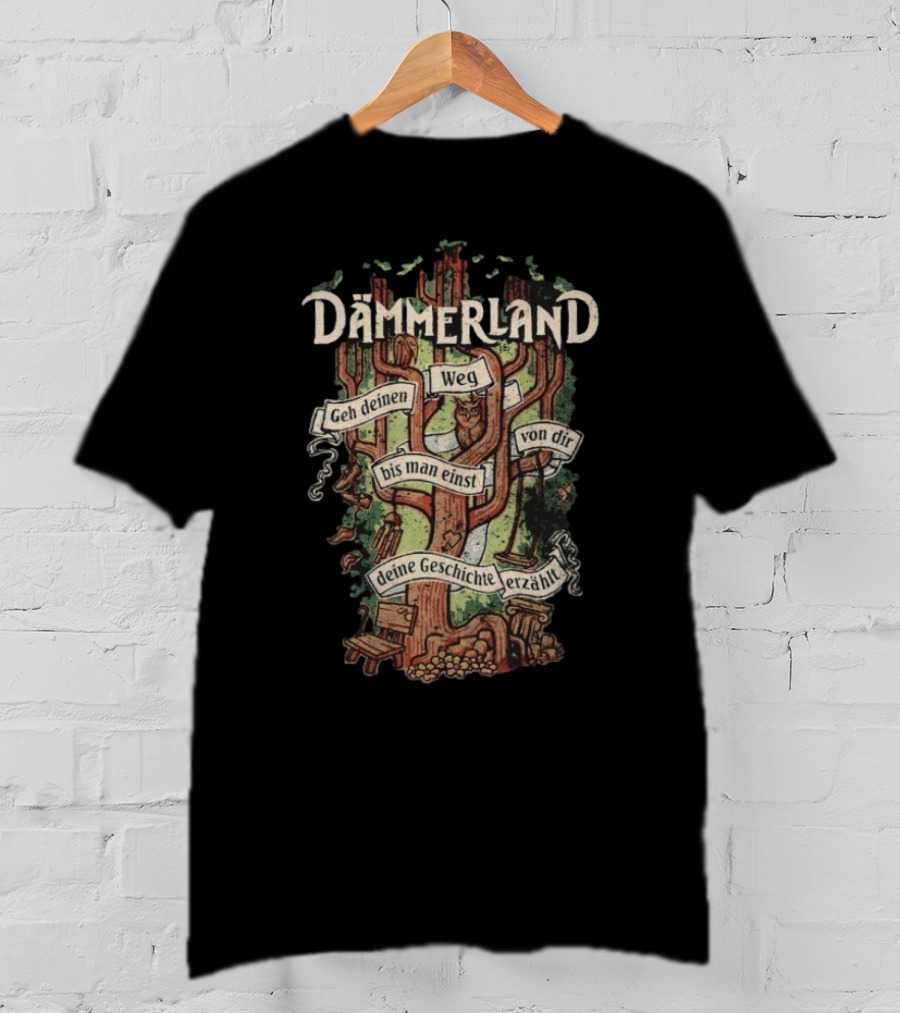 Dämmerland Geh Deinen Weg Lebensbaum Bis Man Einst Von Dir Deine Geschichte Erzählt T-Shirt
