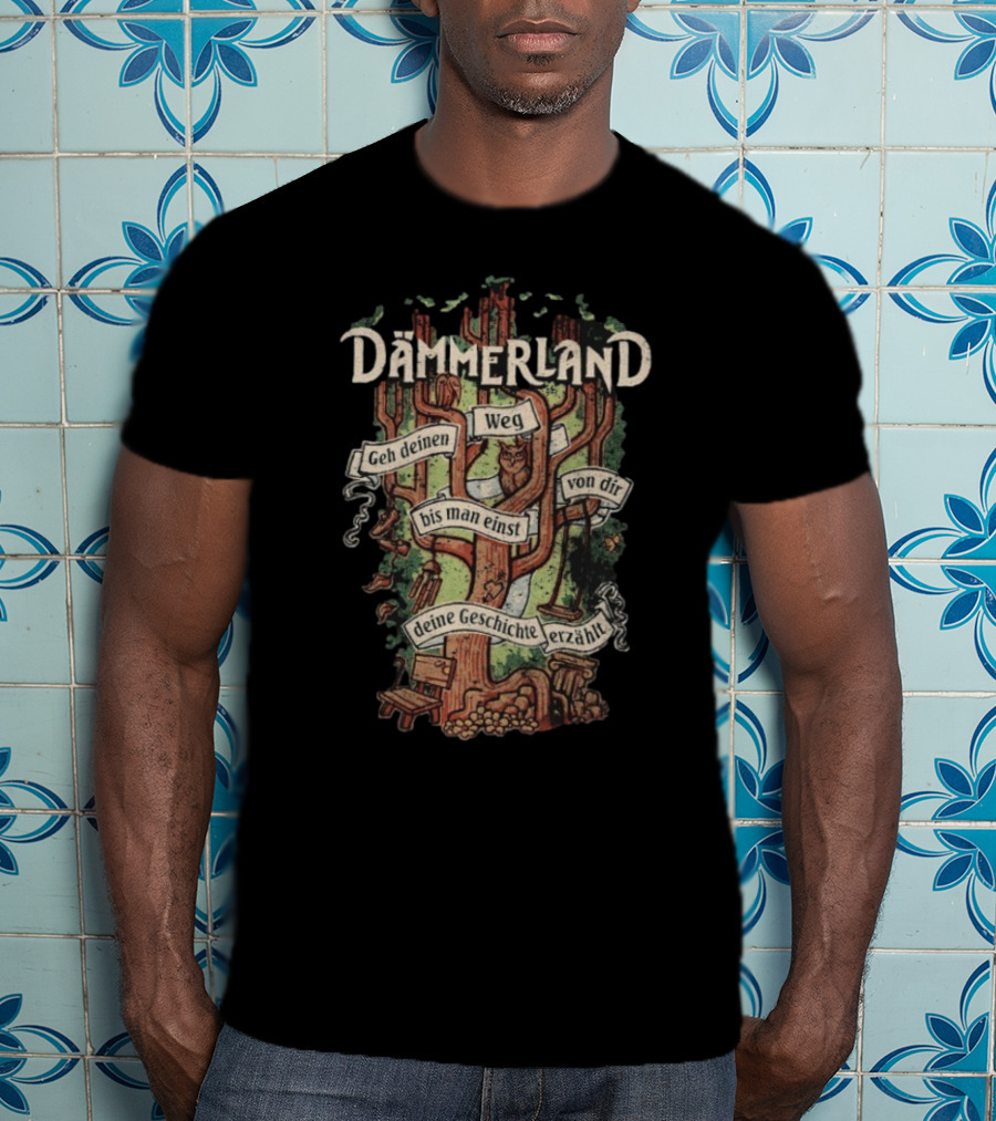 Dämmerland Geh Deinen Weg Lebensbaum Bis Man Einst Von Dir Deine Geschichte Erzählt T-Shirt