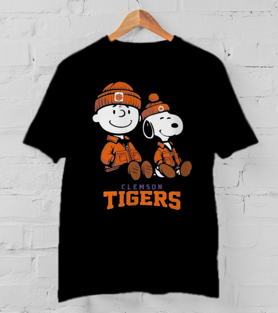 Clemson Tigers X Snoopy And Charlie Brown 2025 T-Shirt