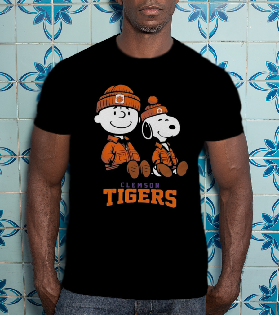 Clemson Tigers X Snoopy And Charlie Brown 2025 T-Shirt