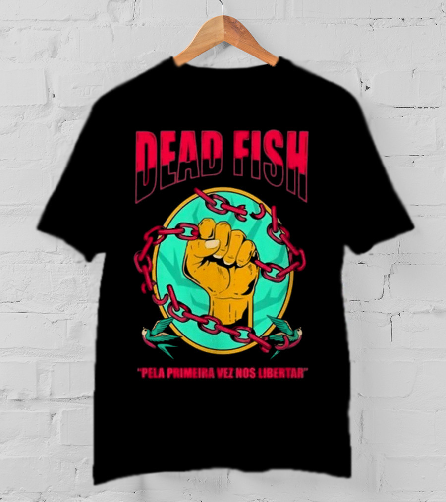 Dead Fish Pela Primeira Vez Nos Libartar T-Shirt