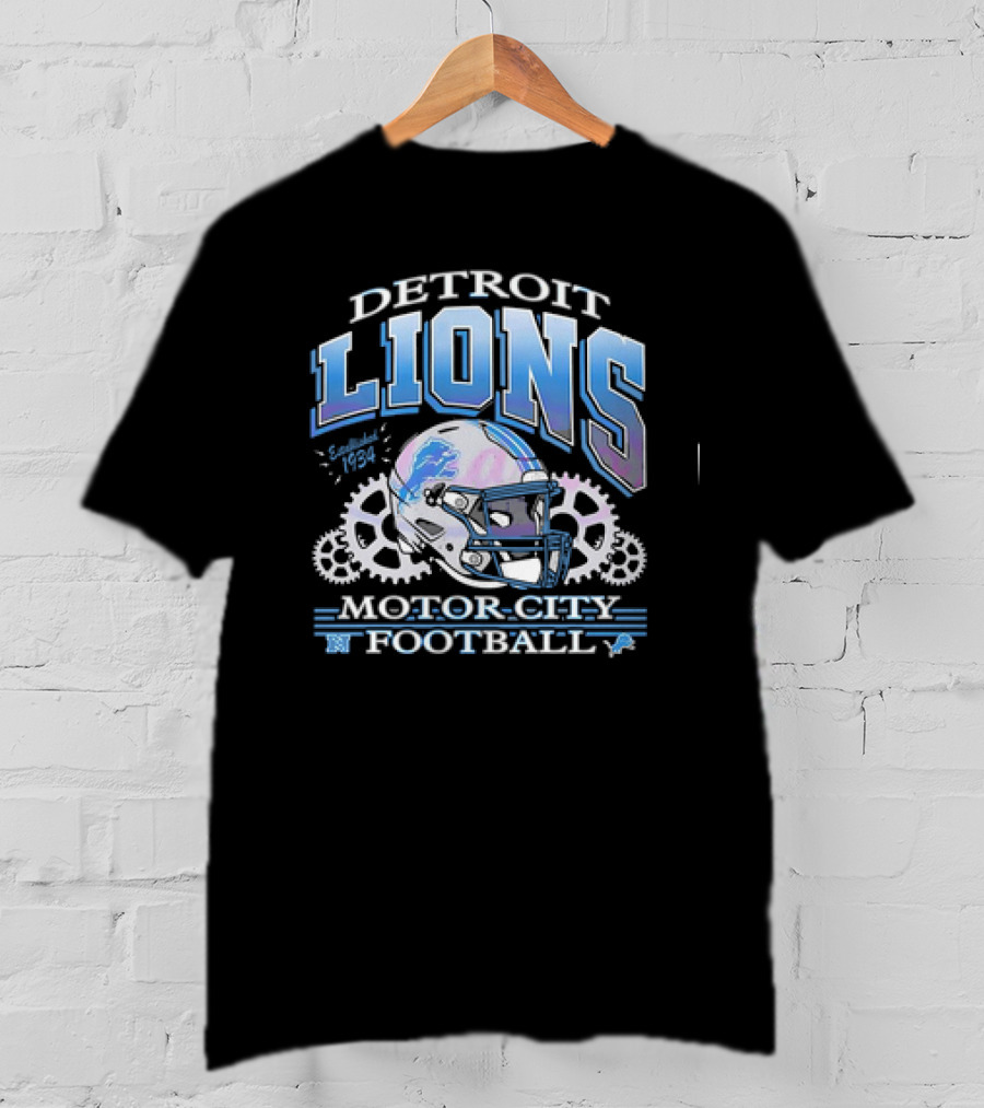 Detroit Lions Motor City Football Helmet Vintage Logo T-Shirt