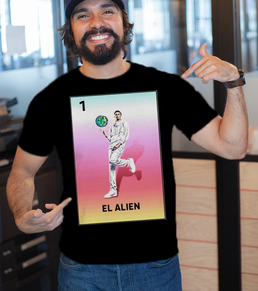 1 El Alien Basketball Earth Ball T-Shirt