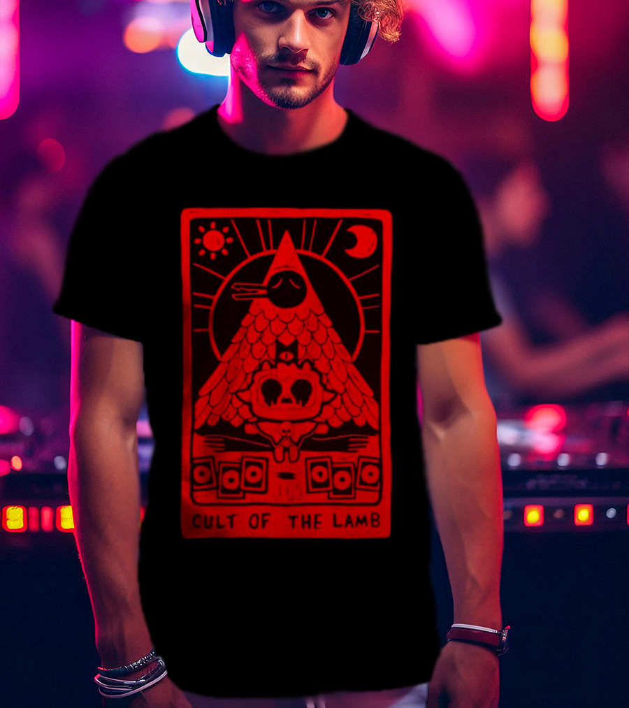 Cult Of The Lamb Red Tarot Pyramid With Sun And Moon Symbols T-Shirt