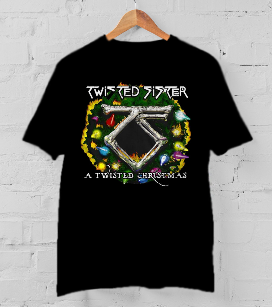 Twisted Sister A Twisted Christmas Holiday Wreath With Bones And Ornaments T-Shirt