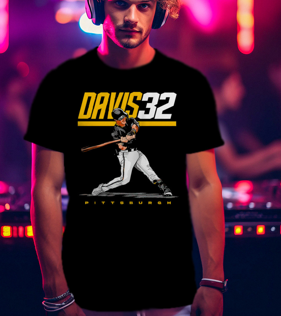 Davis 32 Pittsburgh Baseball Player Swinging Bat T-Shirt