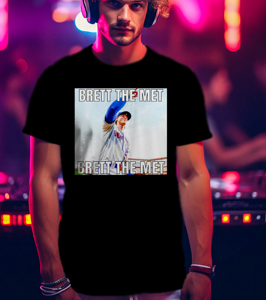 Brett The Met Baseball Player At New York Stadium T-Shirt