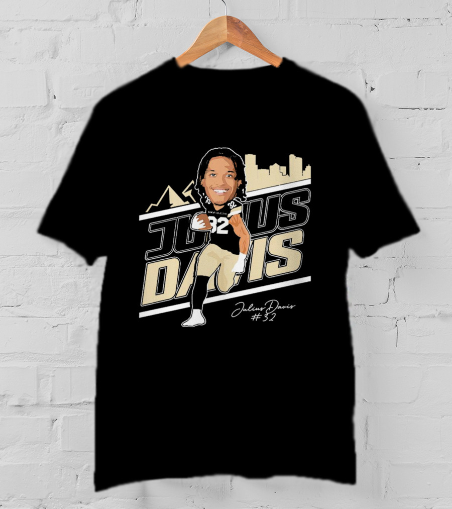 Julius Davis 32 Montana State Bobcats Football Player Skyline Signature T-Shirt