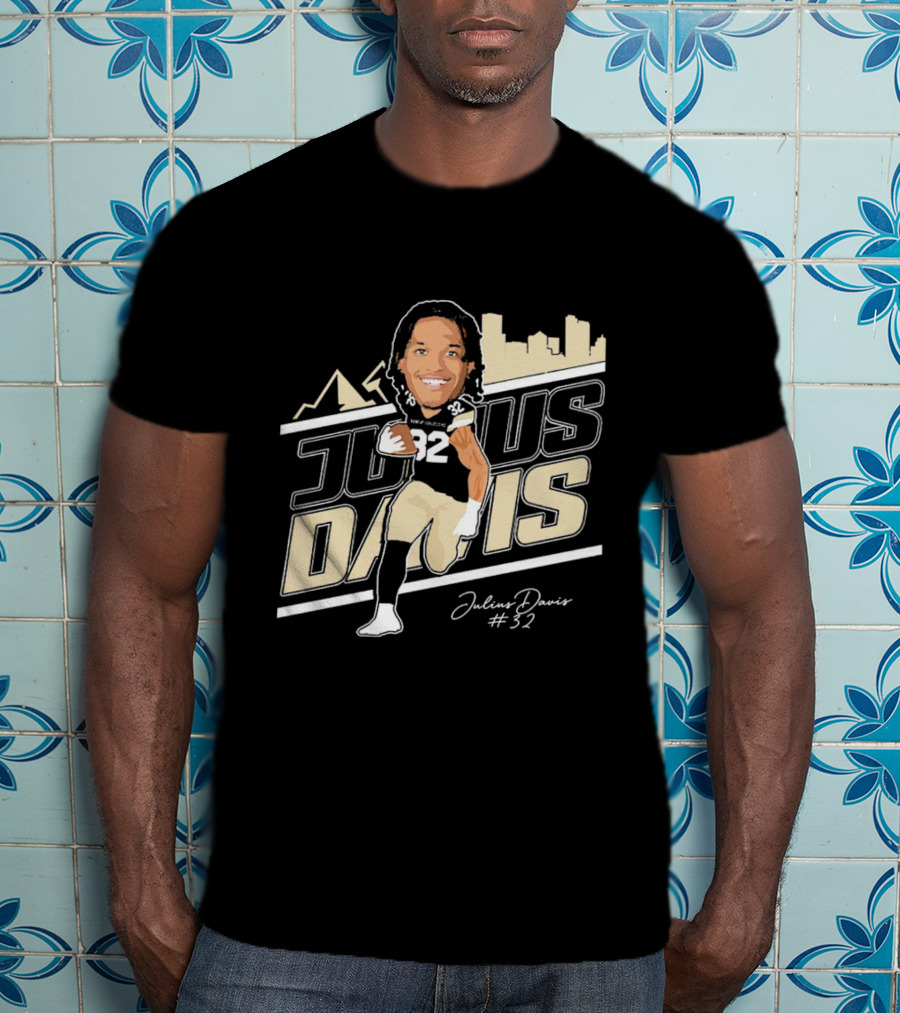 Julius Davis 32 Montana State Bobcats Football Player Skyline Signature T-Shirt