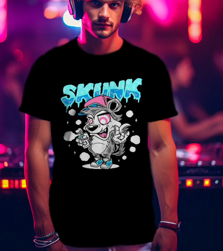 Skunk Grafiti Cartoon Hip Hop Character With Cap And Spray Paint T-Shirt