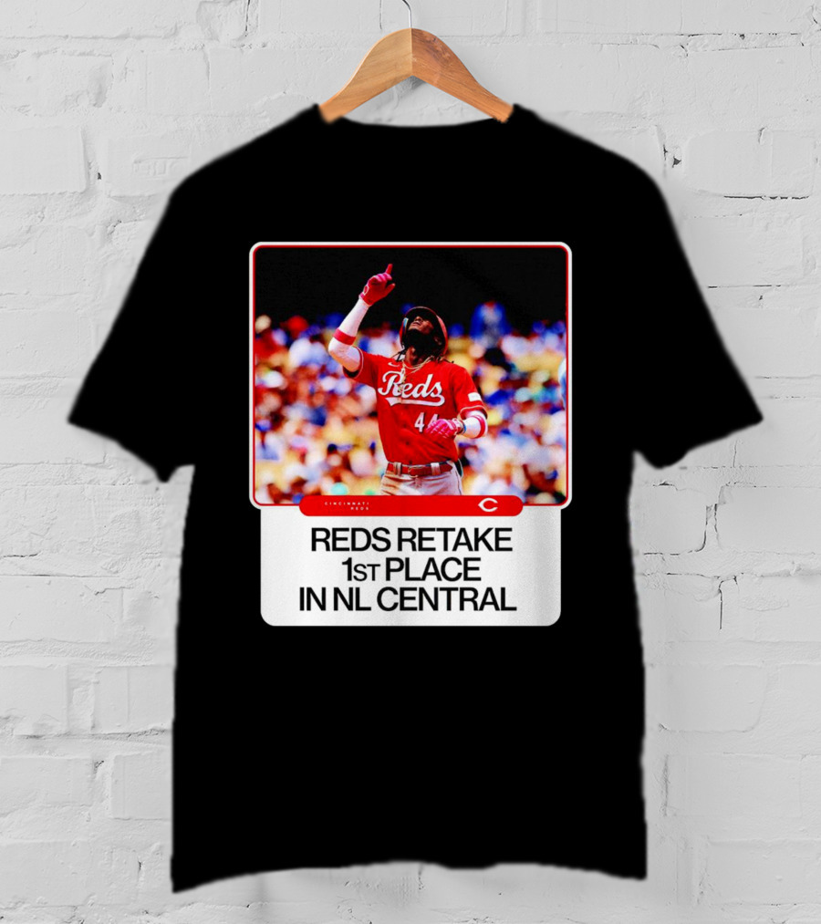 Cincinnati Reds Retake 1st Place In NL Central Elly De La Cruz T-Shirt