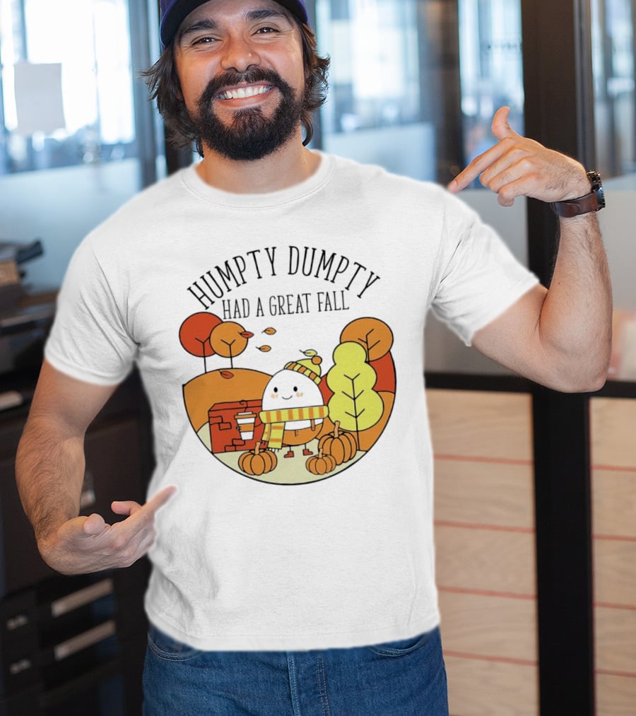 Humpty Dumpty Had A Great Fall Autumn Leaves Pumpkin Scarf Cafe Scene T-Shirt