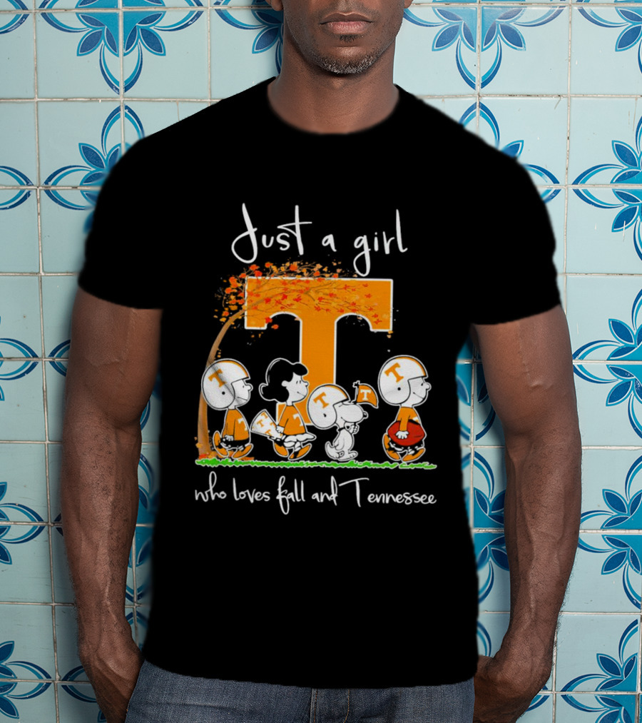 Just A Girl Who Loves Fall And Tennessee Volunteers Peanuts T-Shirt