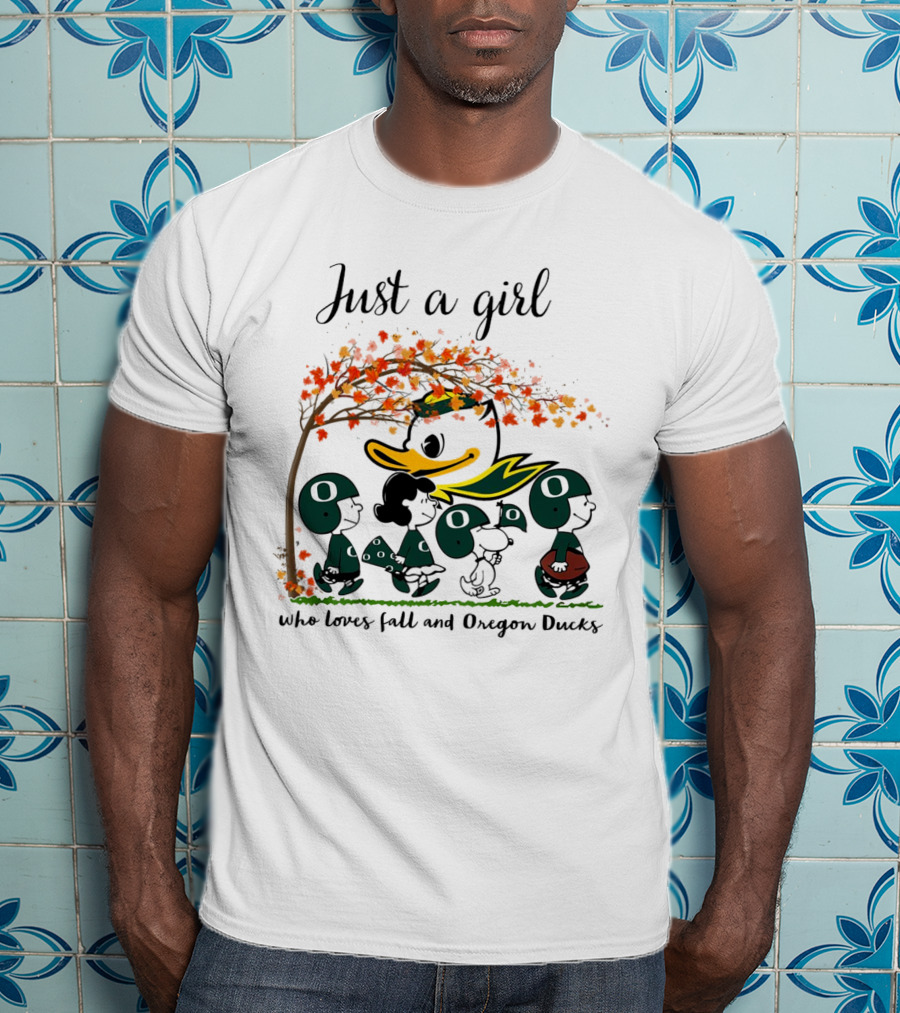Just A Girl Who Loves Fall And Oregon Ducks Peanuts Cartoon T-Shirt