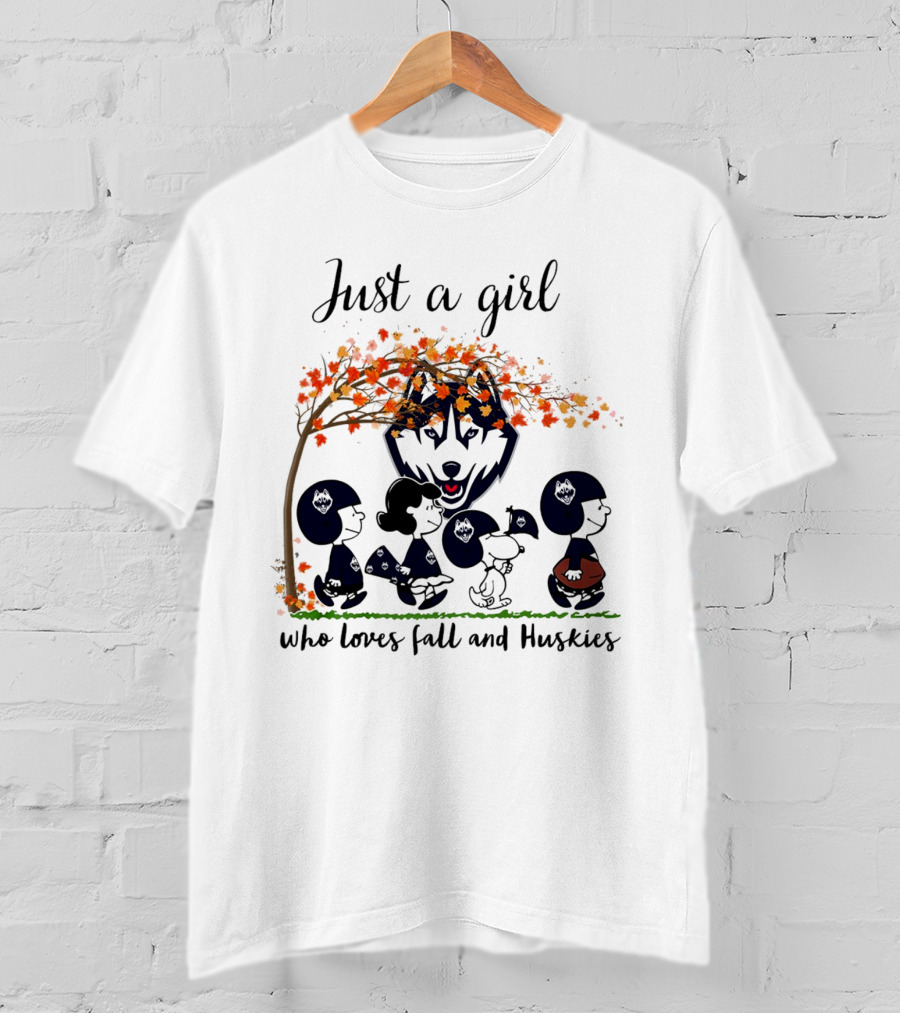 Just A Girl Who Loves Fall And Huskies Peanuts Cartoon T-Shirt