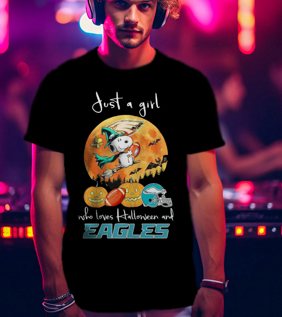 Just A Girl Who Loves Halloween And Philadelphia Eagles Snoopy T-Shirt