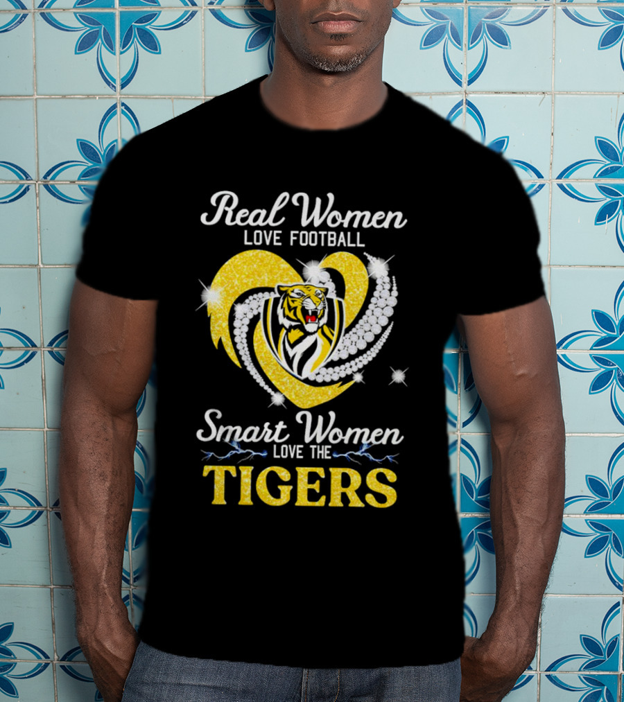 Real Women Love Football Smart Women Love The Richmond Tigers T-Shirt