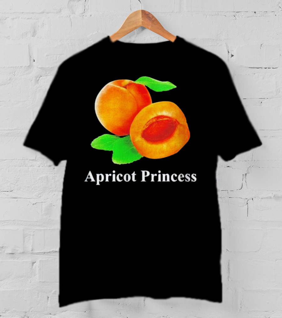 Apricot Princess Fruit Illustration With Leaf Detailing T-Shirt