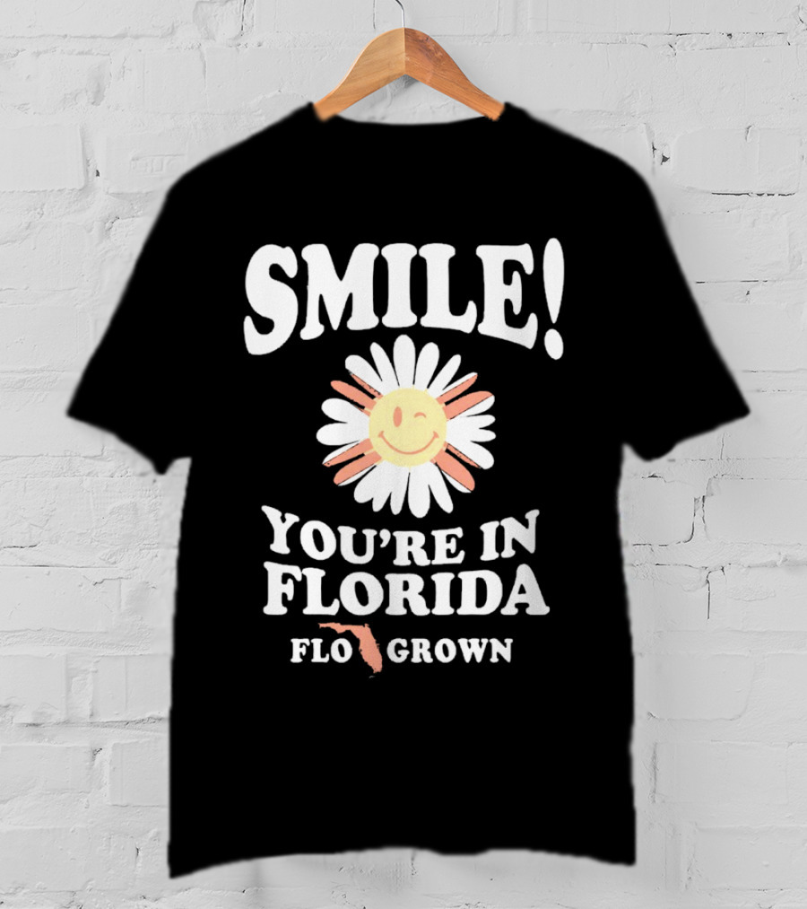 Smile You’re In Florida Flo Grown Daisy Map Fun T-Shirt