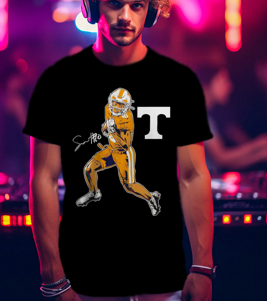 Squirrel White Tennessee Volunteers Football Superstar Pose T-Shirt