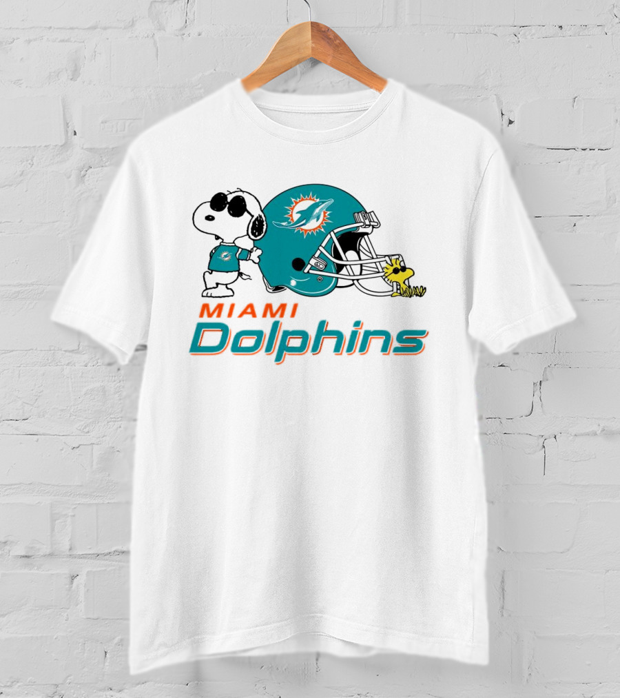 Miami Dolphins Snoopy And Woodstock Football Helmet T-Shirt