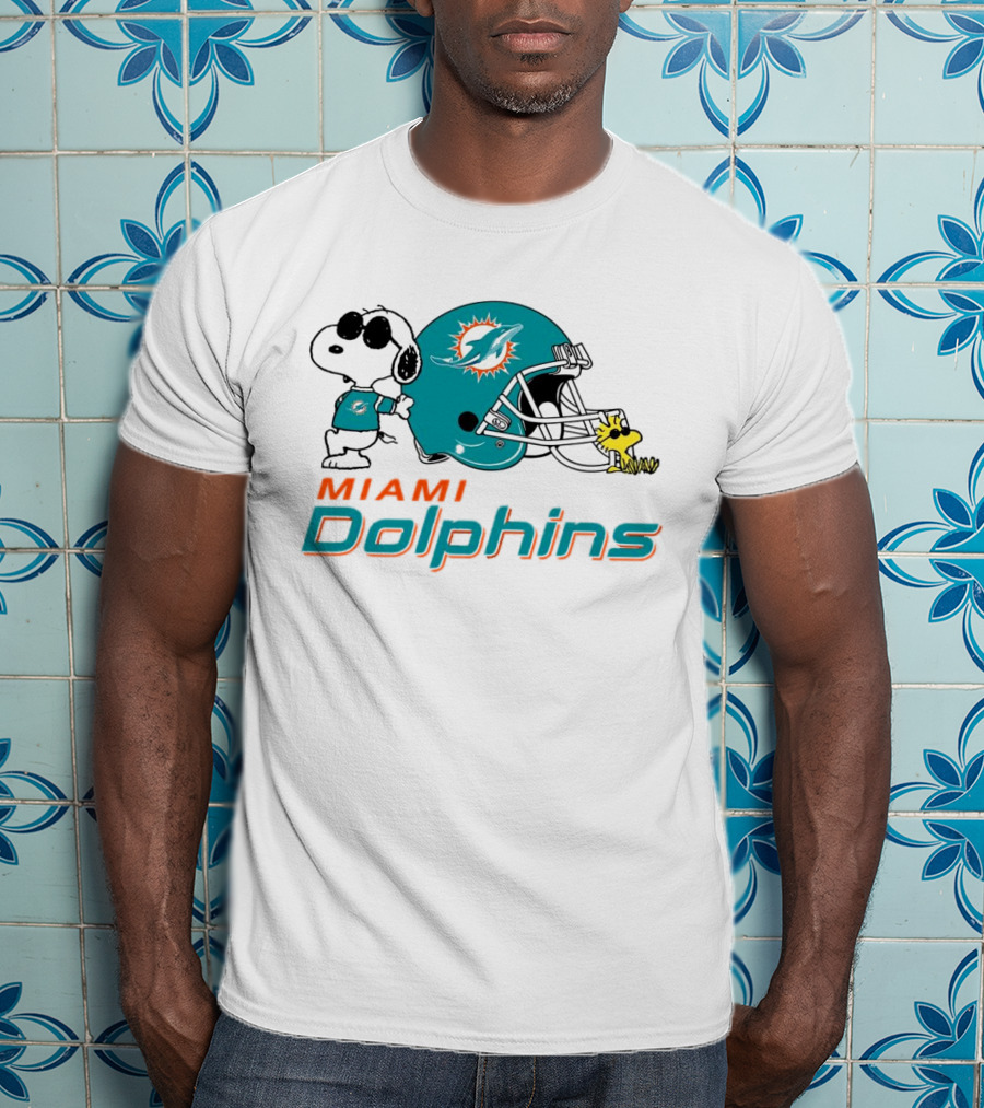 Miami Dolphins Snoopy And Woodstock Football Helmet T-Shirt
