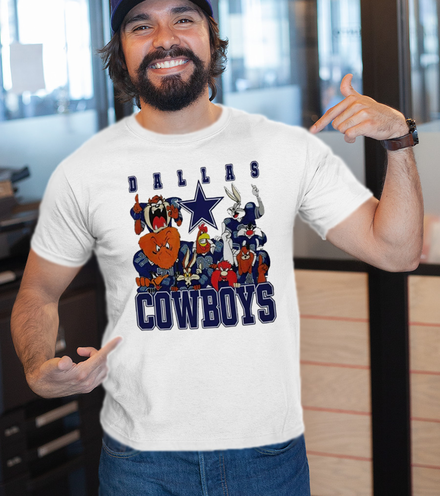Dallas Cowboys Looney Tunes Characters NFL Football Team Fan T-Shirt
