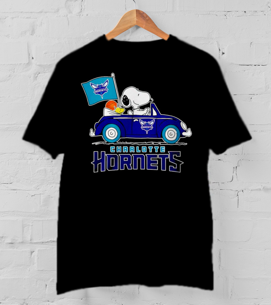 Charlotte Hornets Snoopy Dog Driving Car With Flag T-Shirt