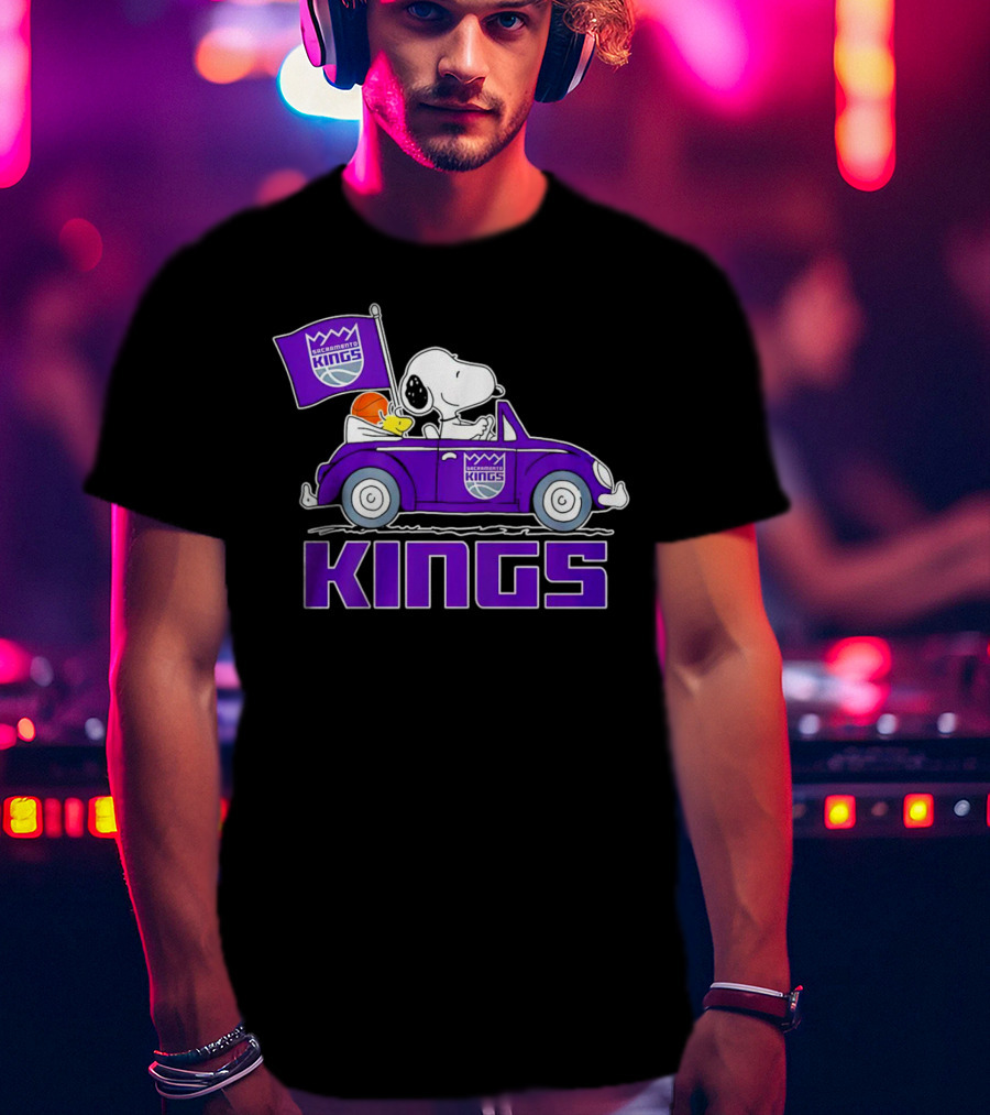 Sacramento Kings Snoopy Dog Driving Car With Flag And Basketball T-Shirt