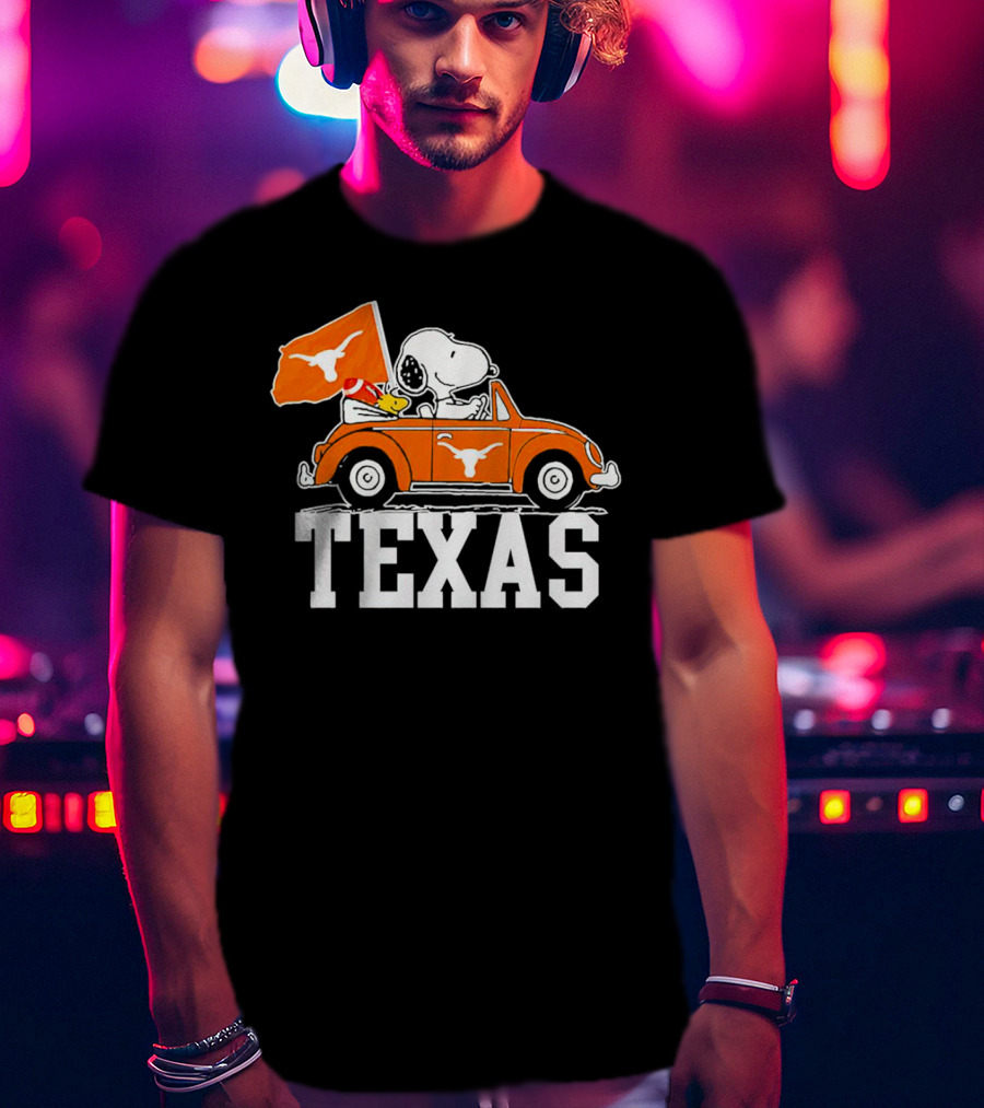 Snoopy Drives Car Texas Longhorns Flag T-Shirt