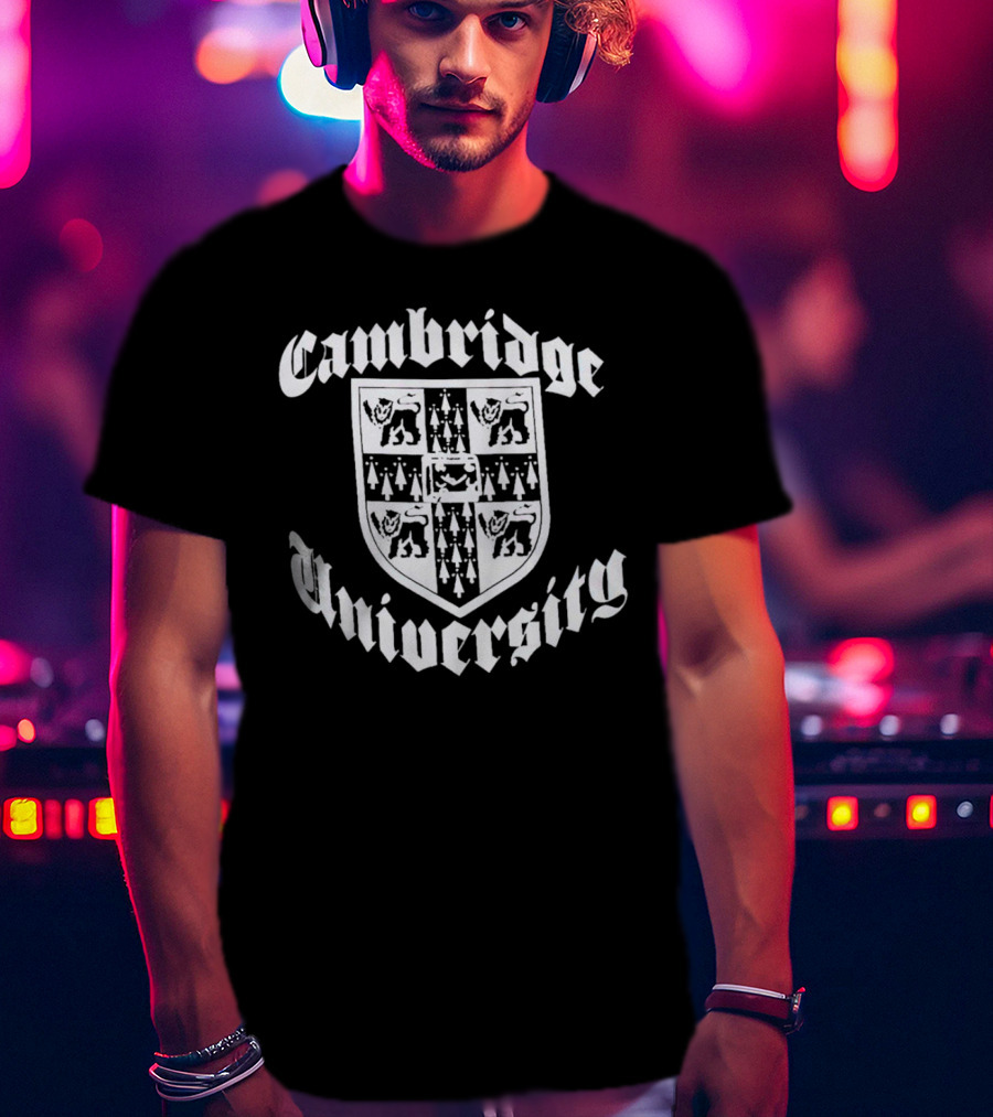 Cambridge University Classic Coat Of Arms Crest T-Shirt