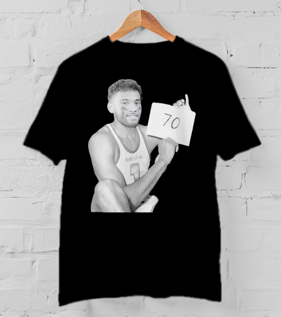 Dolphins Quarterback Tua Tagovailoa 70 Points Achievement T-Shirt
