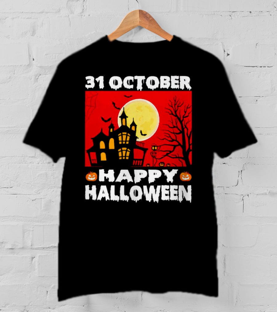 31 October Happy Halloween Haunted House Full Moon Pumpkins Bats Spooky Tree T-Shirt