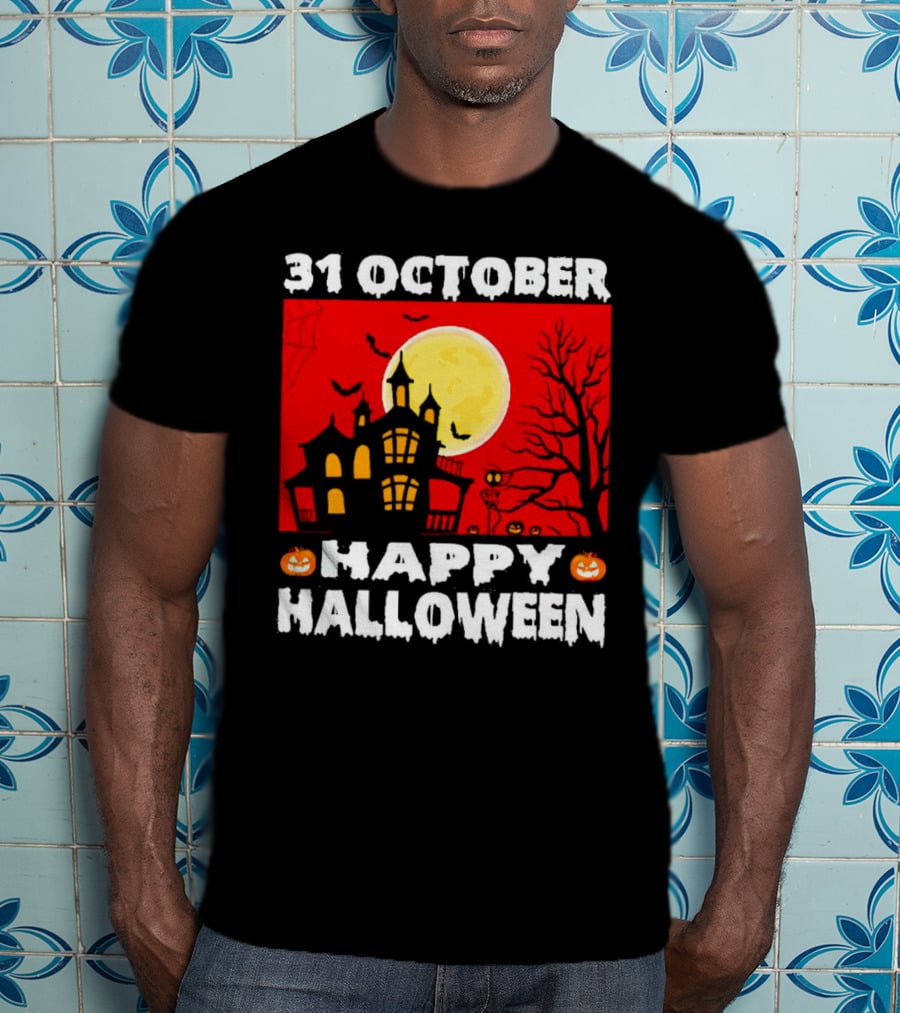 31 October Happy Halloween Haunted House Full Moon Pumpkins Bats Spooky Tree T-Shirt