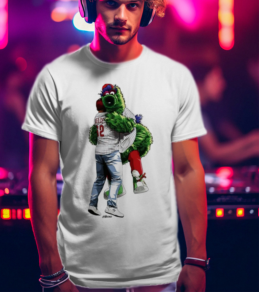 Jason Kelce Phillie Phanatic Hug Philadelphia Phillies T-Shirt