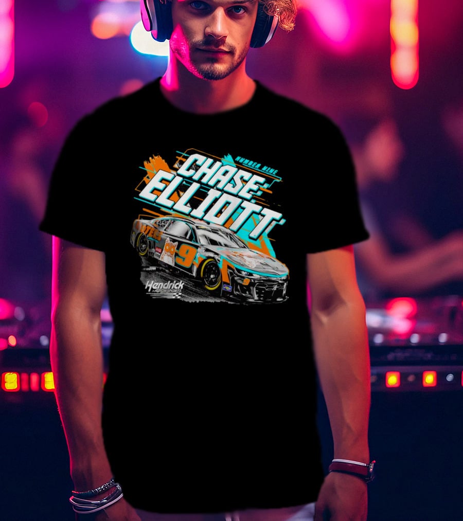 Chase Elliott Number Nine Hooters Hendrick Motorsports Racing Car T-Shirt
