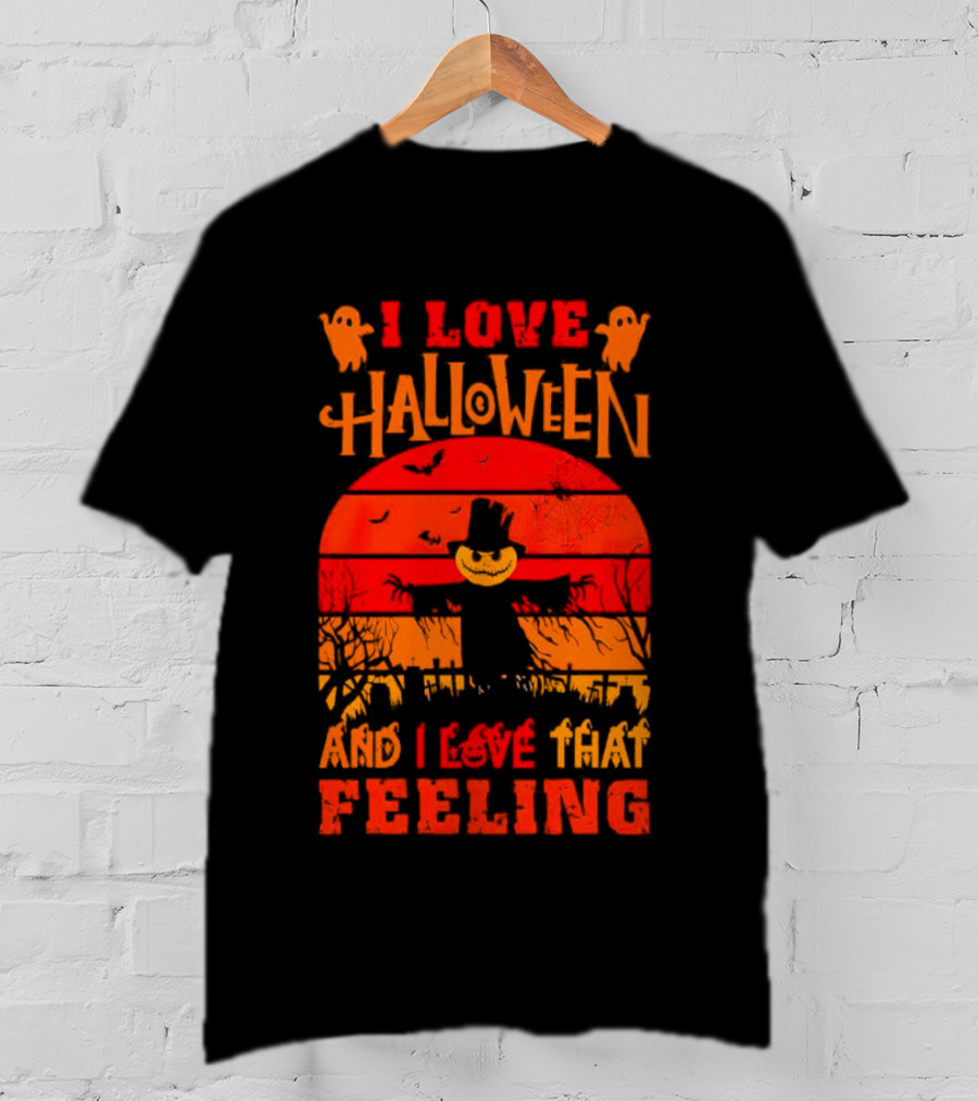 I Love Halloween I Love That Feeling Scarecrow Sunset Ghosts T-Shirt