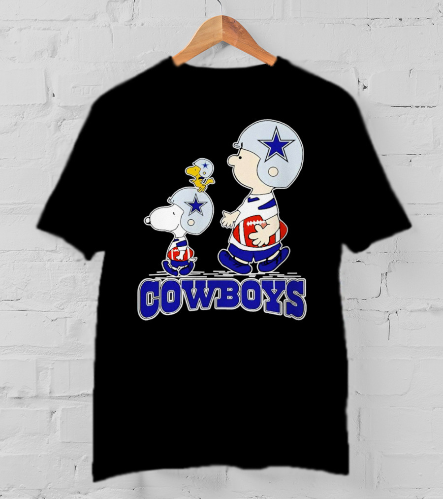 Cowboys Snoopy Charlie Brown Woodstock Football Helmets T-Shirt