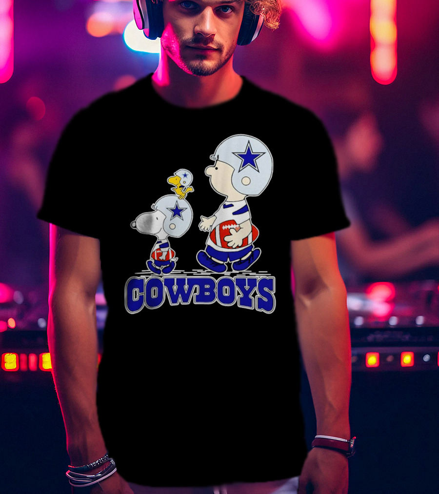 Cowboys Snoopy Charlie Brown Woodstock Football Helmets T-Shirt