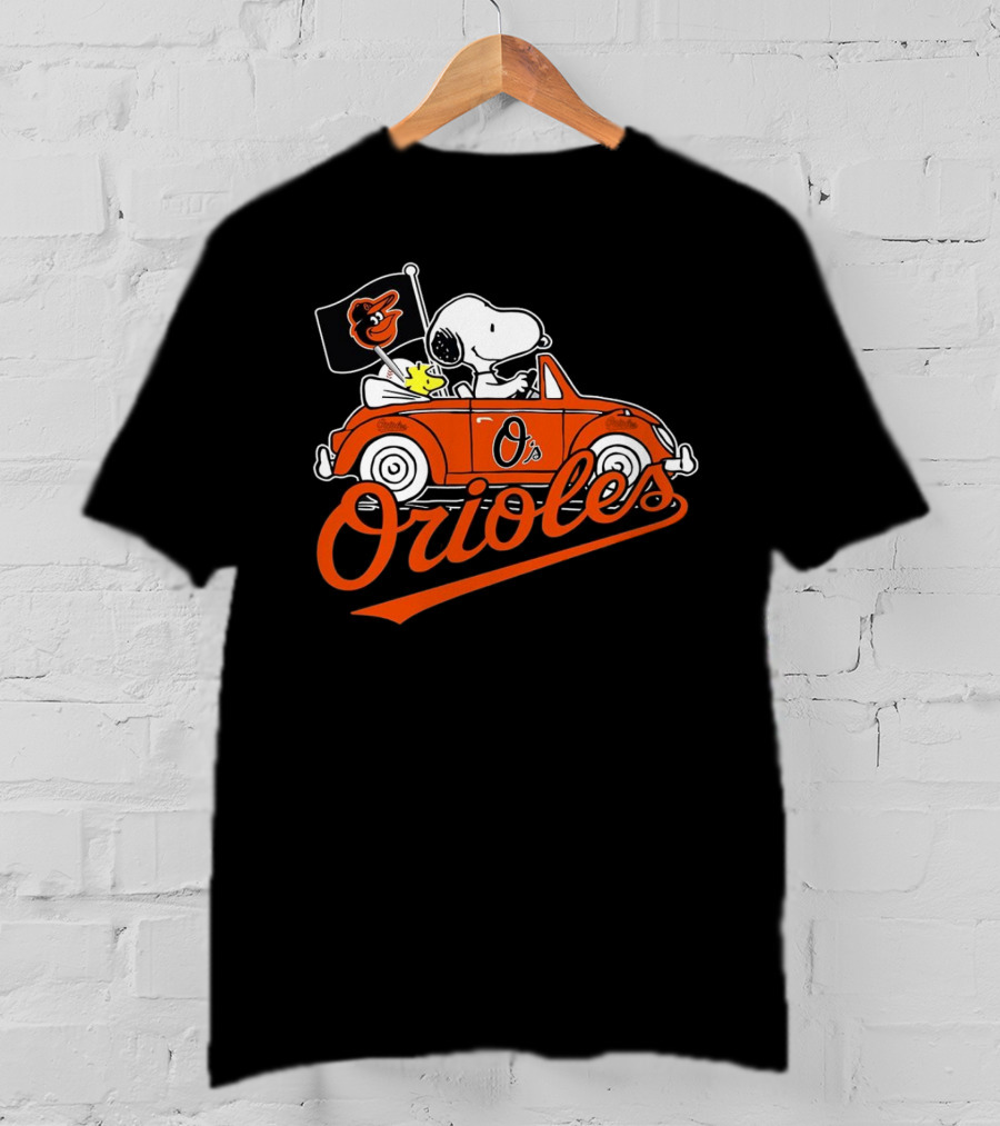 Snoopy And Woodstock Driving Baltimore Orioles Car With Flag T-Shirt