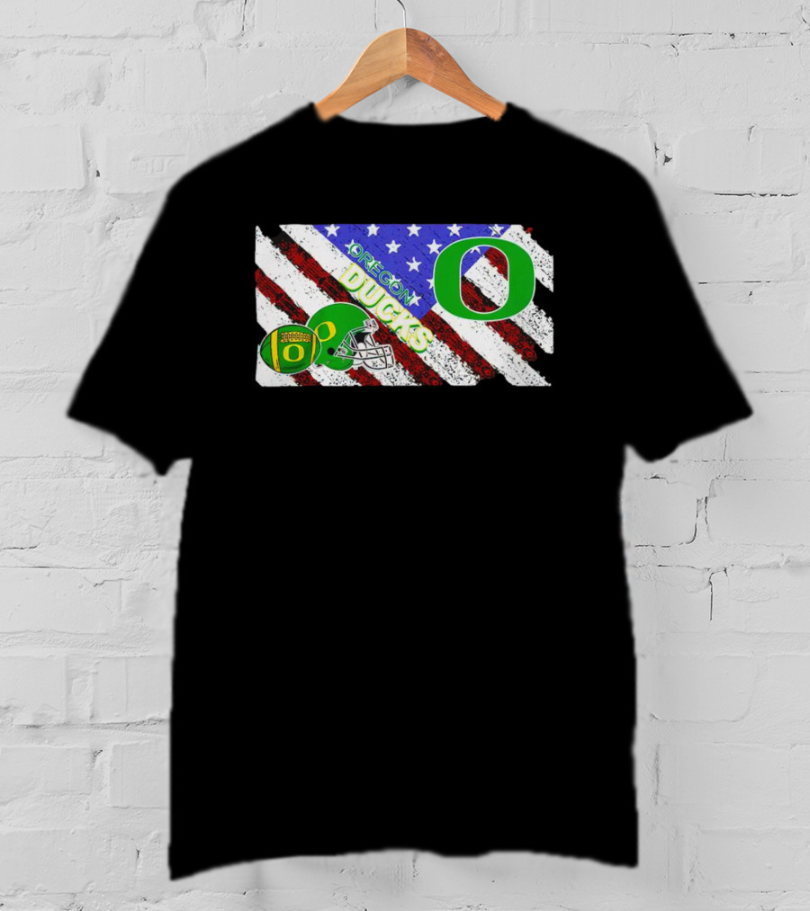 Oregon Ducks American Flag Helmet NCAA T-Shirt