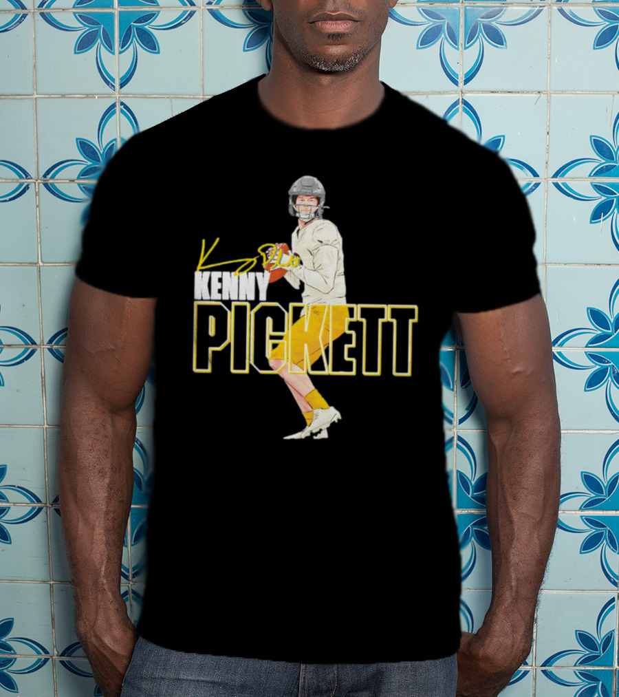 Kenny Pickett Pittsburgh Football Quarterback Pose T-Shirt