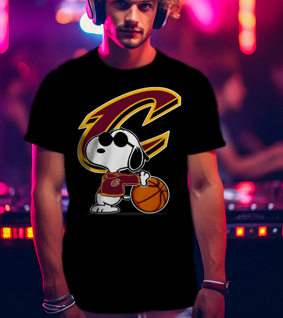 Snoopy Peanuts Cleveland Cavaliers NBA Basketball T-Shirt
