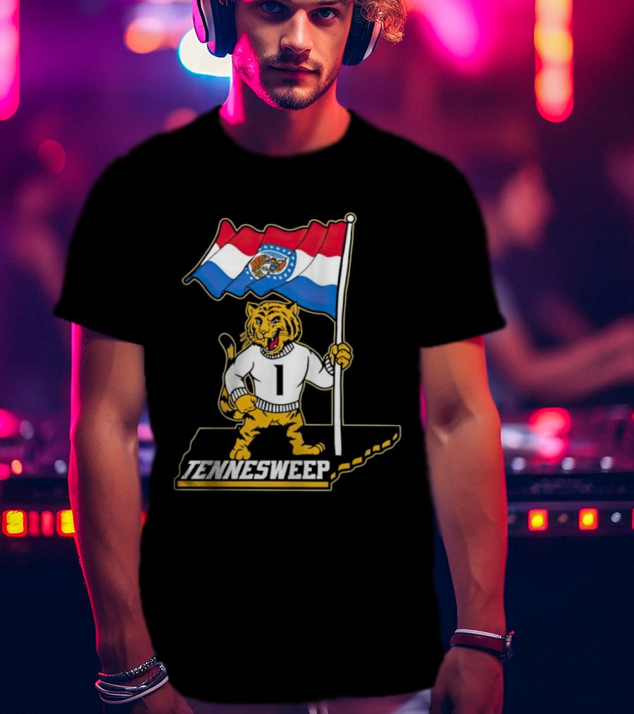 Missouri Tigers Mascot Holding Flag Tennesweep T-Shirt