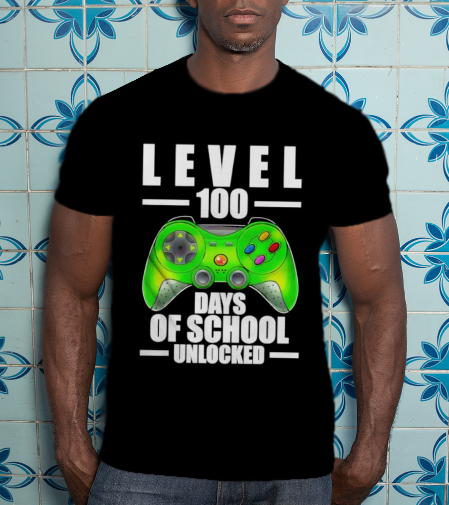 Level 100 Days Of School Unlocked Gaming Controller T-Shirt