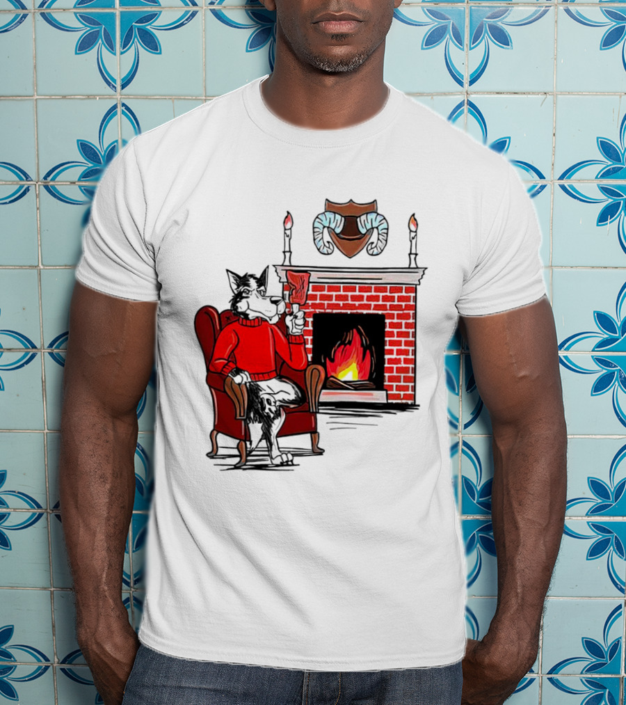 NC State Wolfpack Cozy Fireplace Christmas Scene Sweater Wolf T-Shirt