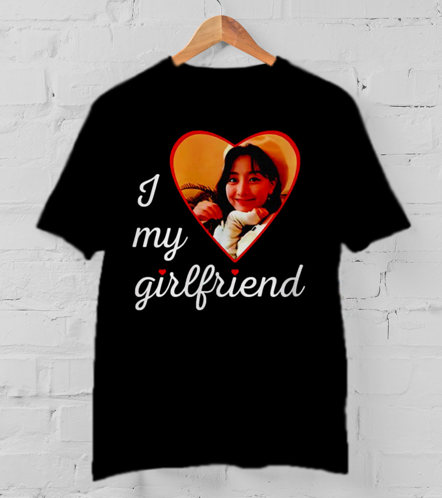 I Love My Girlfriend Jihyo Heart Photo T-Shirt