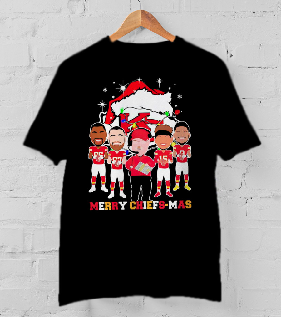 Kansas City Chiefs Merry Chiefs-Mas Christmas NFL Team Festive Cartoon Players And Santa Hat T-Shirt