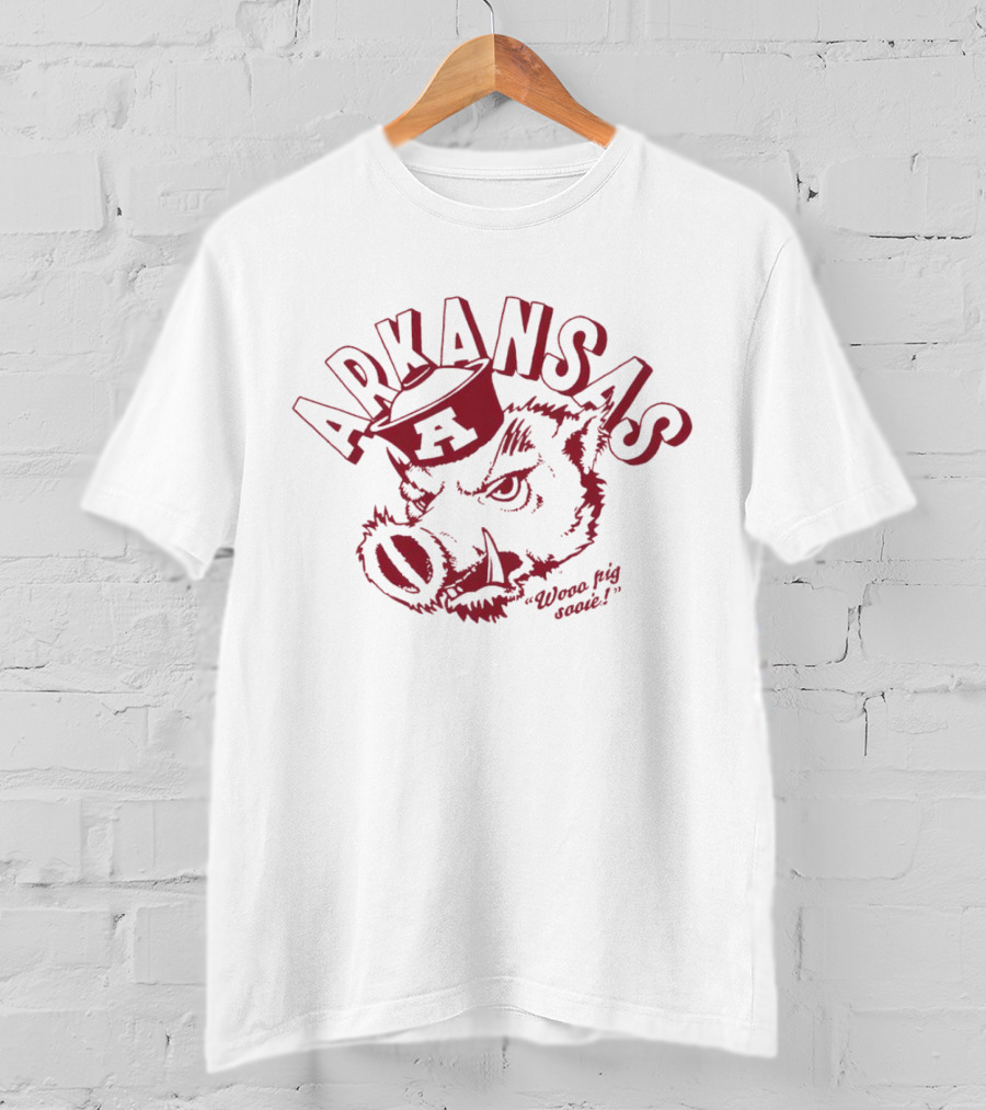 Arkansas Razorbacks Wooo Pig Sooie Vintage Retro A T-Shirt
